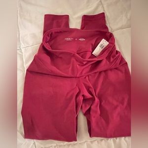 Brand New with tags Old Navy PowerPress leggings